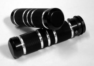 "Knurled Grooved" GRIPS, Fly-by-Wire, 2008-Up FLH ONLY (Night Series Finish)